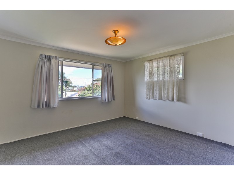 65 Noll Street, Kearneys Spring QLD 4350