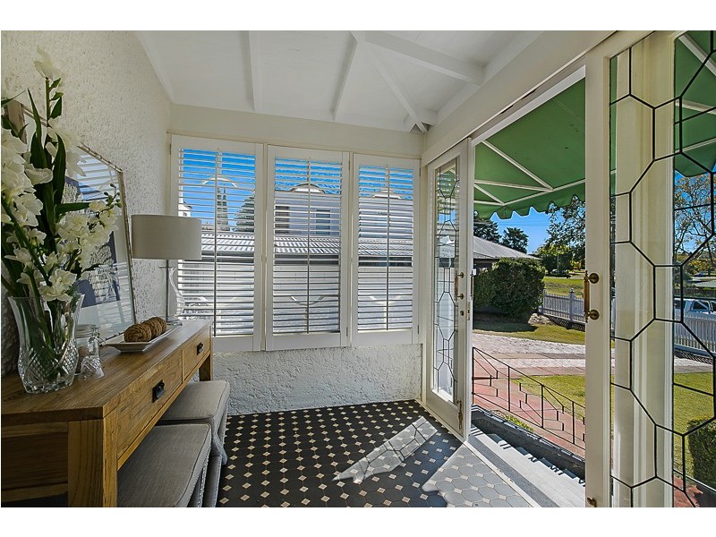 10 Crown Street, Rangeville QLD 4350