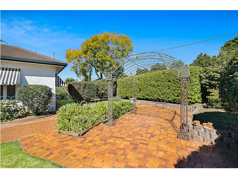 10 Crown Street, Rangeville QLD 4350