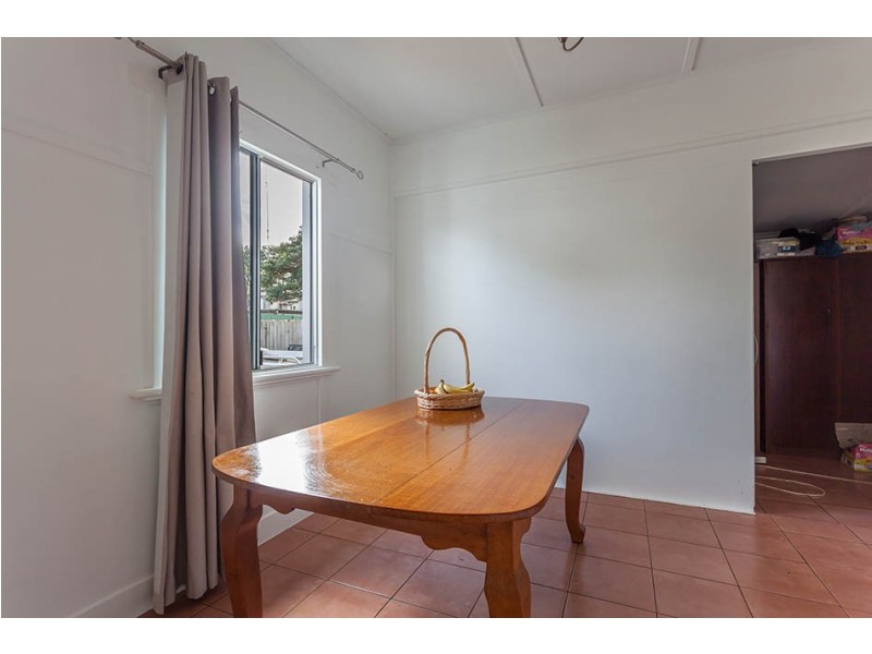 249 West Street, Harristown QLD 4350