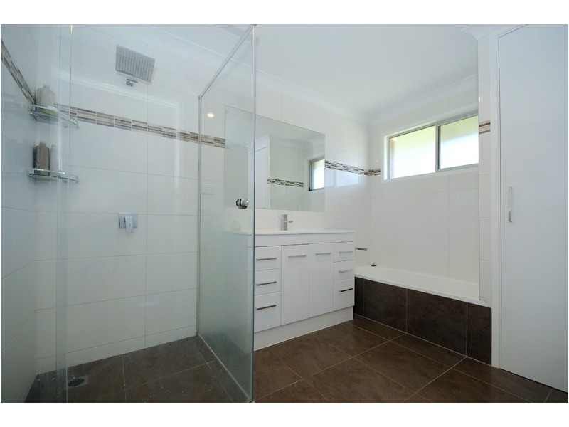 8 Marcia Street, Rangeville QLD 4350