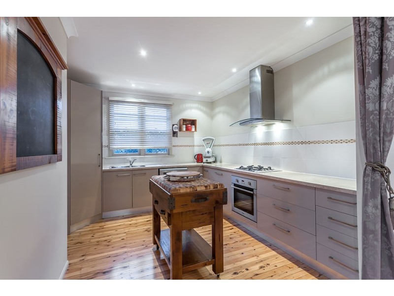 210A Campbell Street, Newtown QLD 4350