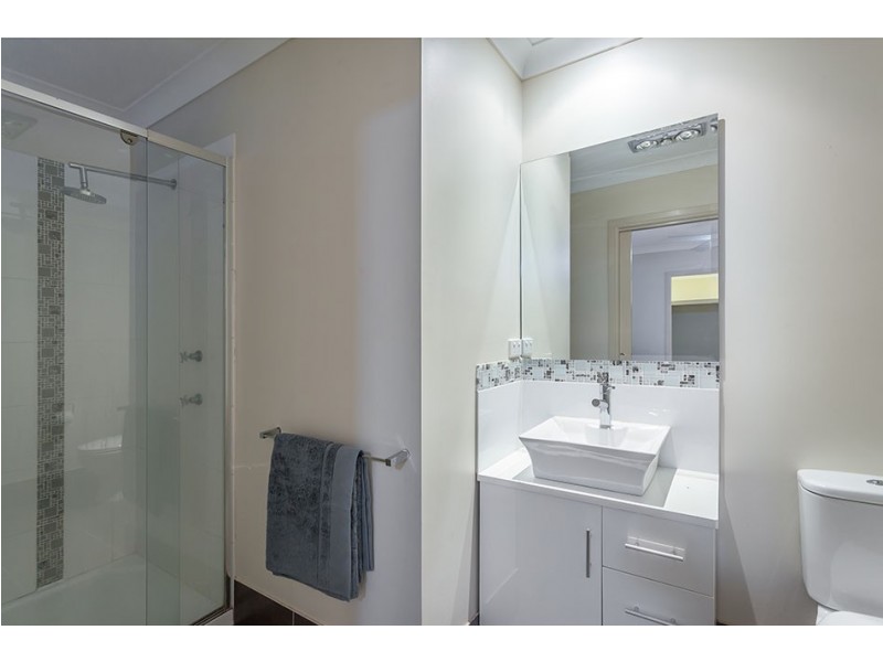 210A Campbell Street, Newtown QLD 4350