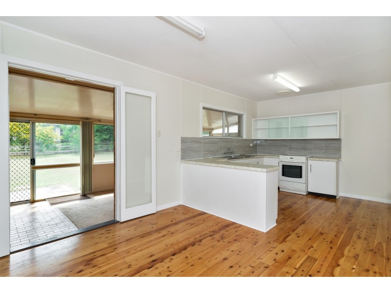 33 Maker Street, Rangeville QLD 4350