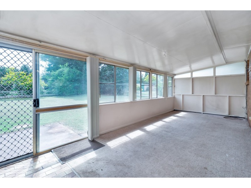 33 Maker Street, Rangeville QLD 4350