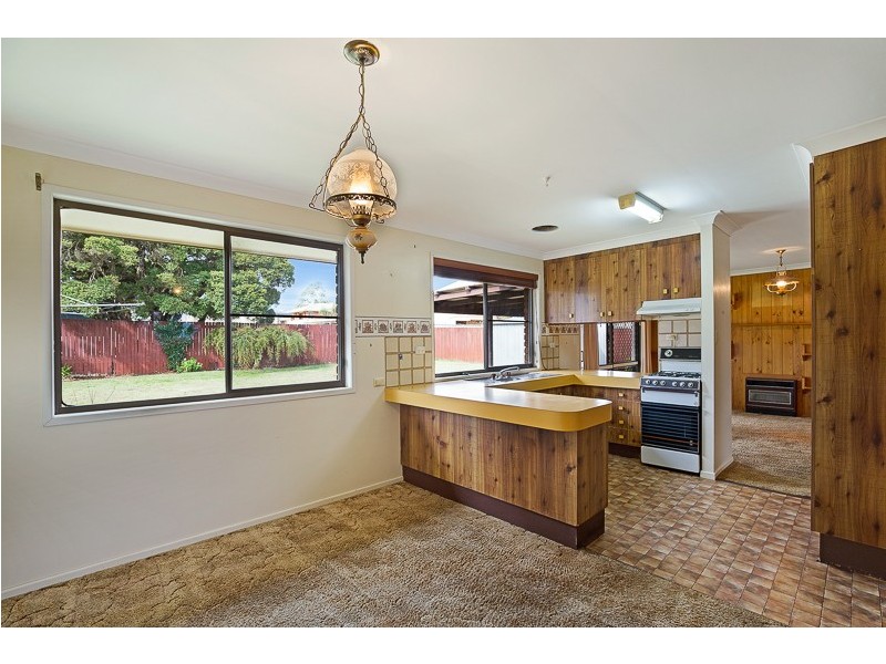 8 Ansett Court, Wilsonton QLD 4350