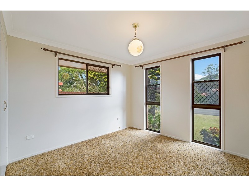 8 Ansett Court, Wilsonton QLD 4350