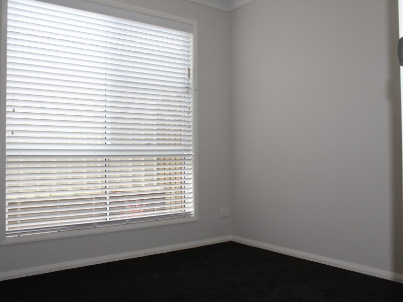 2/13 Furness Court, Kearneys Spring QLD 4350