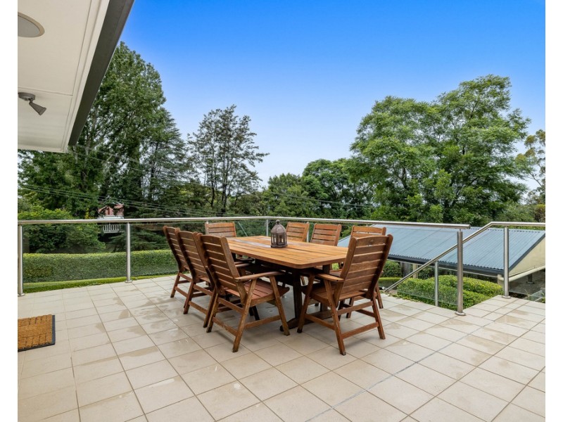 17 Mackenzie Street, Mount Lofty QLD 4350