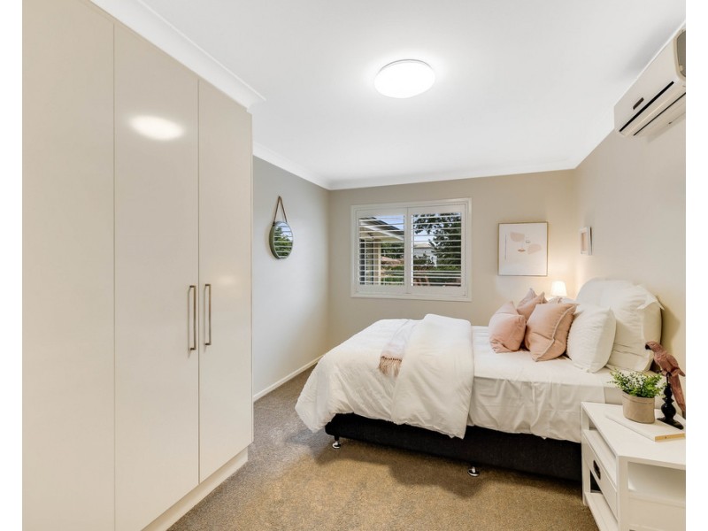 17 Mackenzie Street, Mount Lofty QLD 4350