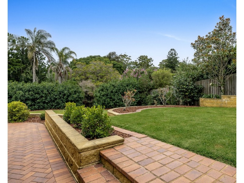 17 Mackenzie Street, Mount Lofty QLD 4350