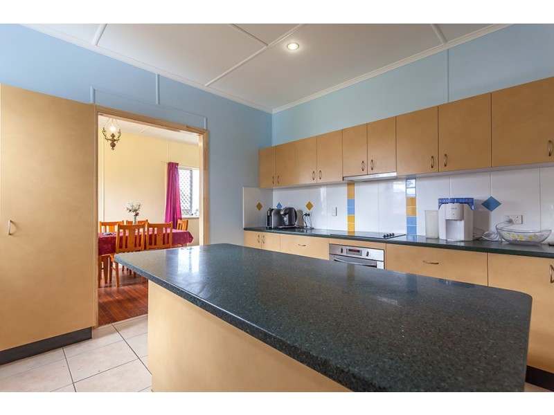 1 Farquharson Street, Harristown QLD 4350