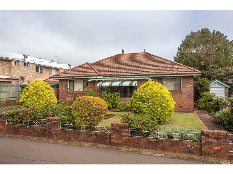 177 Geddes Street, South Toowoomba QLD 4350