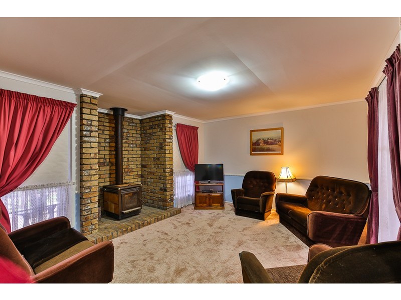 23 Bamboo Court, Darling Heights QLD 4350