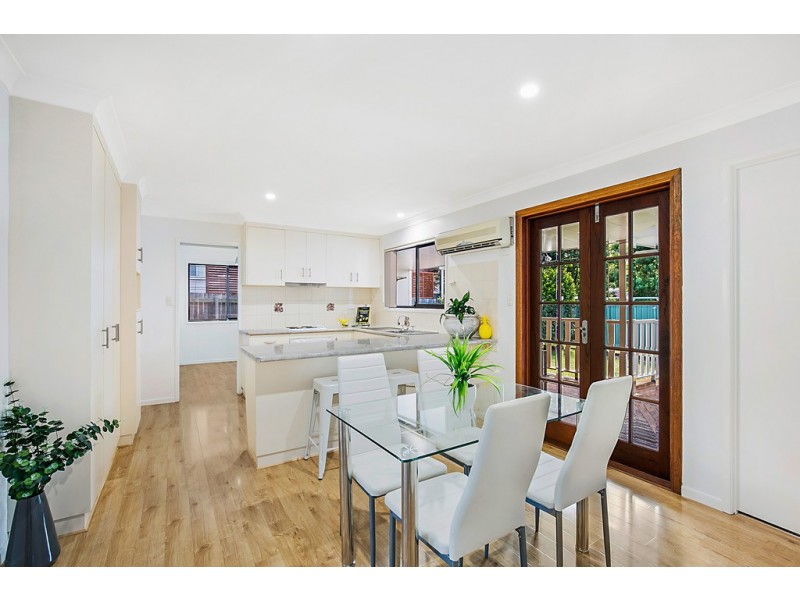 7 Reginald Street, Mount Lofty QLD 4350