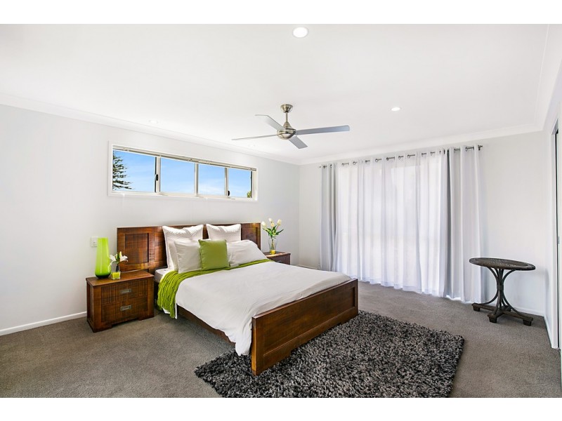 7 Reginald Street, Mount Lofty QLD 4350