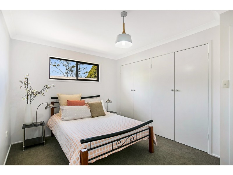 7 Reginald Street, Mount Lofty QLD 4350