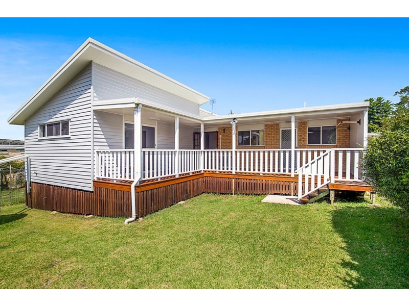 7 Reginald Street, Mount Lofty QLD 4350