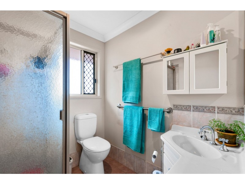 6 Elizabeth Kenny Court, Harristown QLD 4350