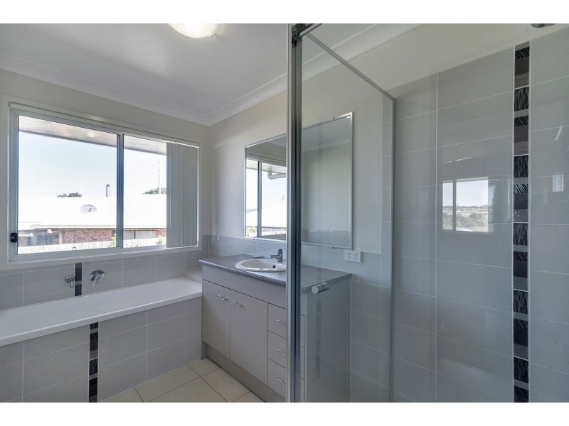 758 Boundary Street, Glenvale QLD 4350