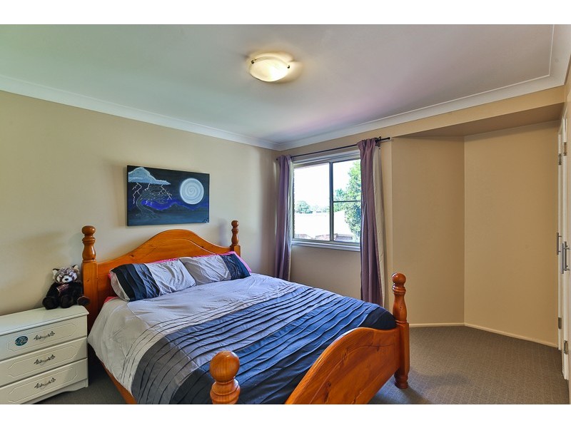 Unit 3, 240 Spring Street, Kearneys Spring QLD 4350