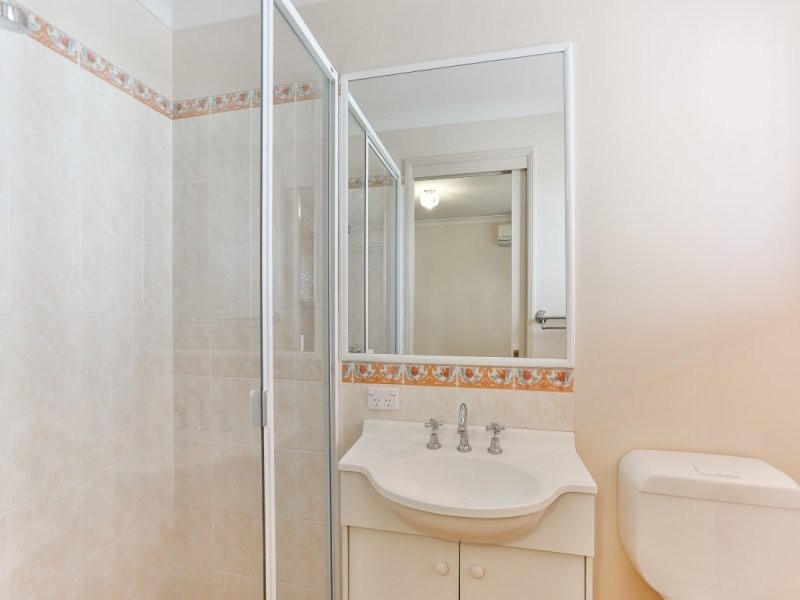 34 Fay Court, Kearneys Spring QLD 4350