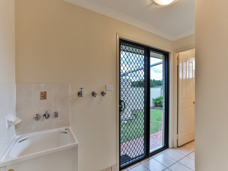 34 Fay Court, Kearneys Spring QLD 4350