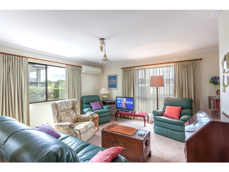 Unit 13/1 Cossart Street, Centenary Heights QLD 4350