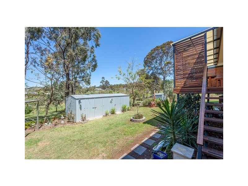 14 Neville Street, Meringandan West QLD 4352