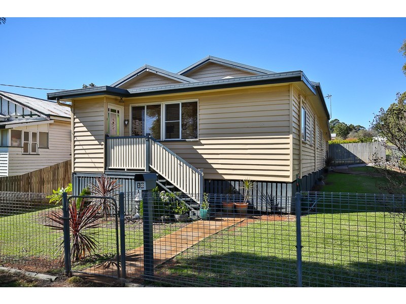 12 Parkinson Street, South Toowoomba QLD 4350