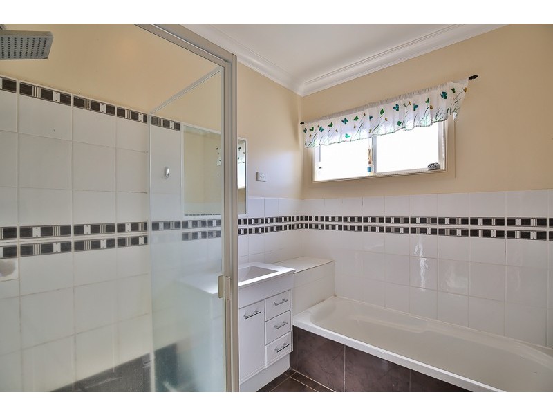 12 Parkinson Street, South Toowoomba QLD 4350