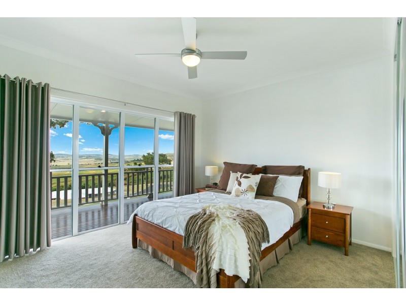 26 Manikato Drive, Hodgson Vale QLD 4352