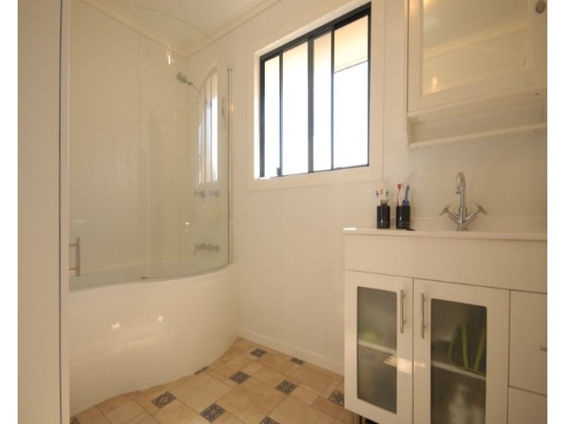 10 Hartman Street, Rangeville QLD 4350