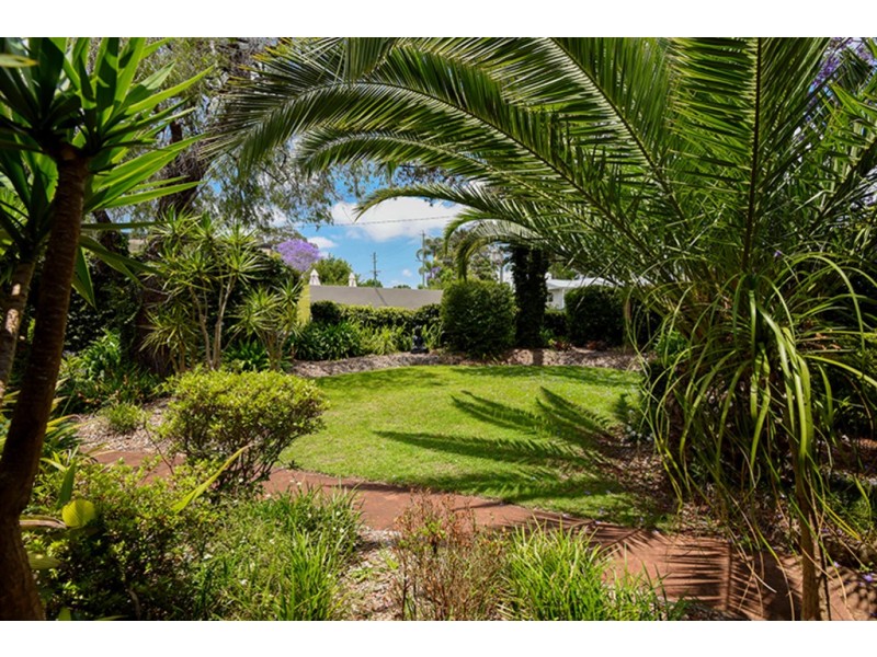 33 Mina Street, Rangeville QLD 4350