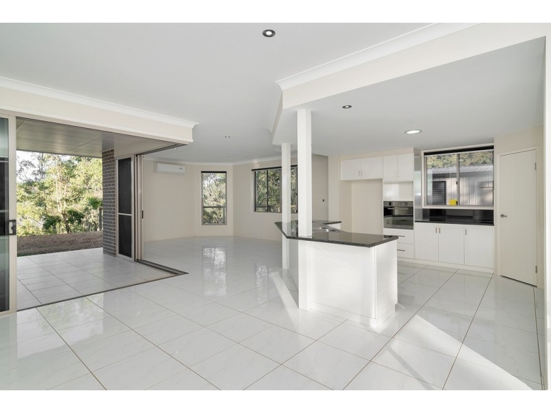 64 Scenic Drive, Silver Ridge QLD 4352