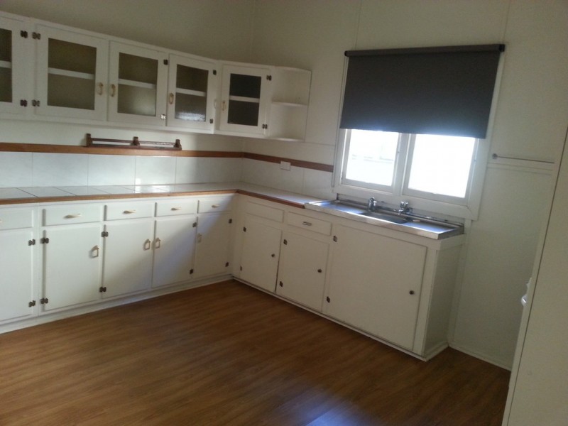 24 Stone Street, Wilsonton QLD 4350