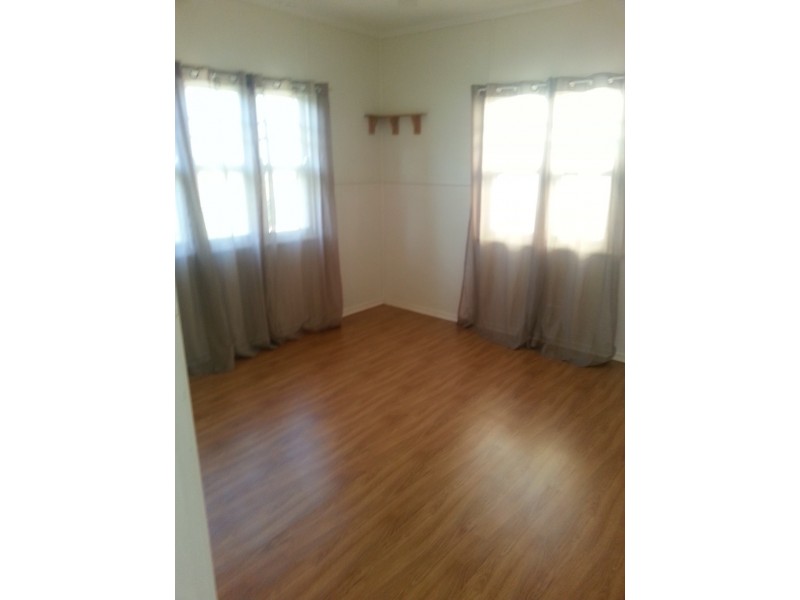 24 Stone Street, Wilsonton QLD 4350