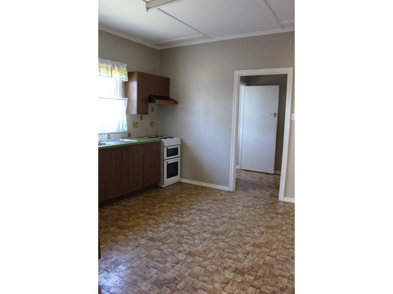 42 Joyce Street, South Toowoomba QLD 4350