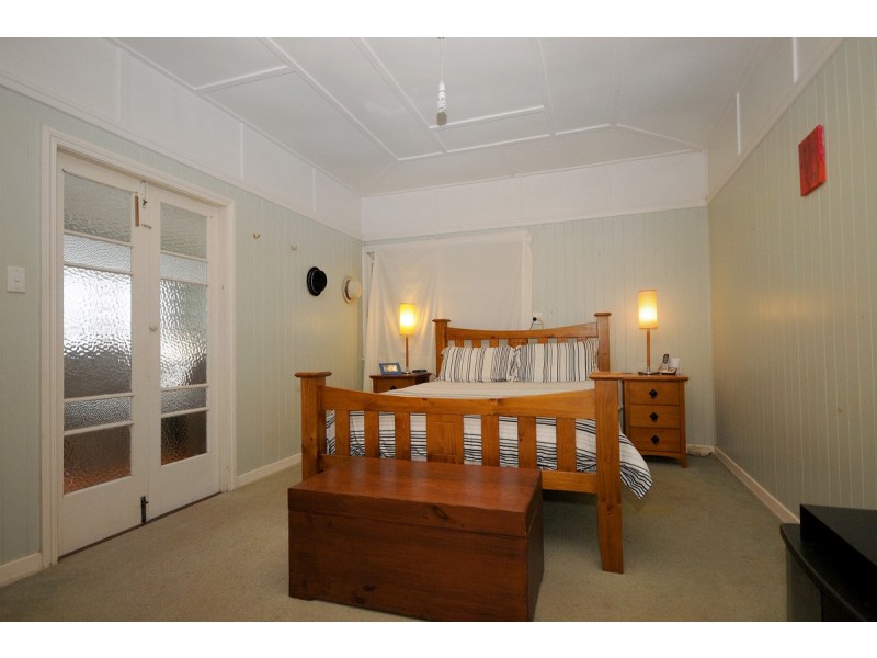 271 West Street, Harristown QLD 4350