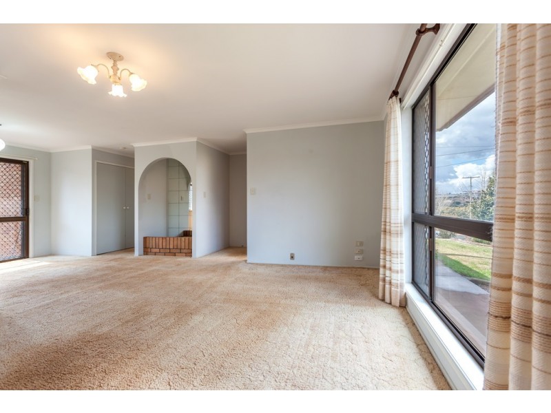 9 Dunemann Street, Kearneys Spring QLD 4350
