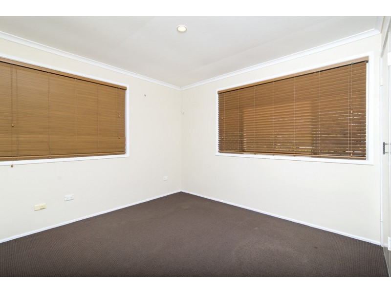 114 Hogg Street, Wilsonton Heights QLD 4350