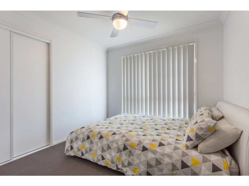 Unit 2/23 Furness Court, Kearneys Spring QLD 4350