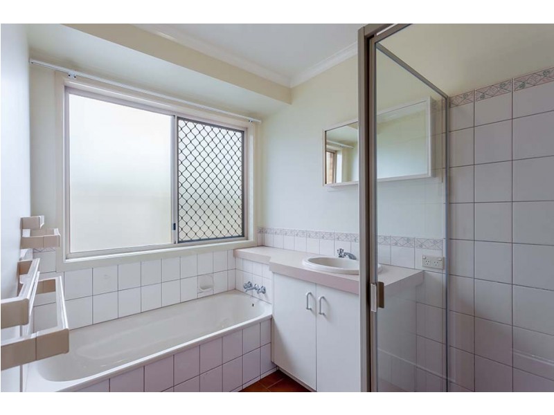 3 Stoneyhurst Court, Glenvale QLD 4350