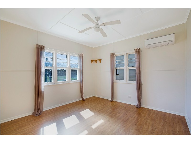 24 Stone Street, Wilsonton QLD 4350