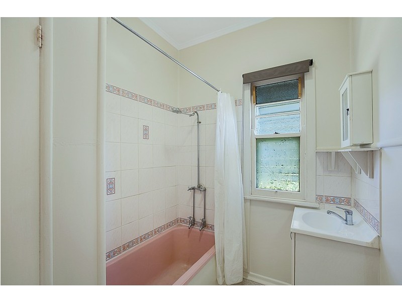 24 Stone Street, Wilsonton QLD 4350