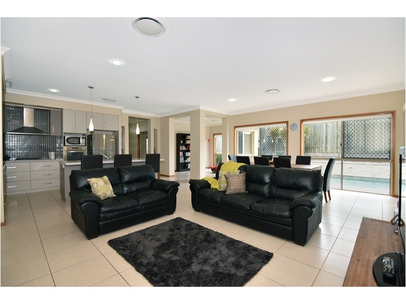 16 Kingfisher Street, Rangeville QLD 4350