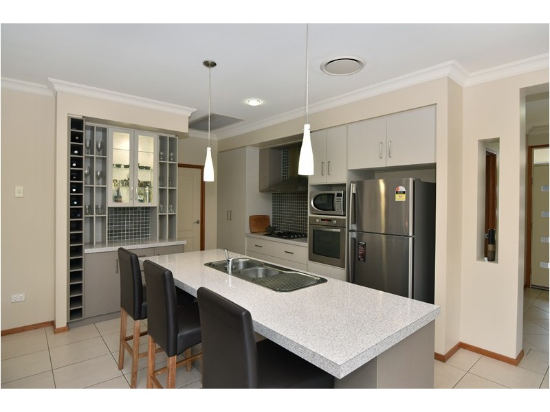 16 Kingfisher Street, Rangeville QLD 4350