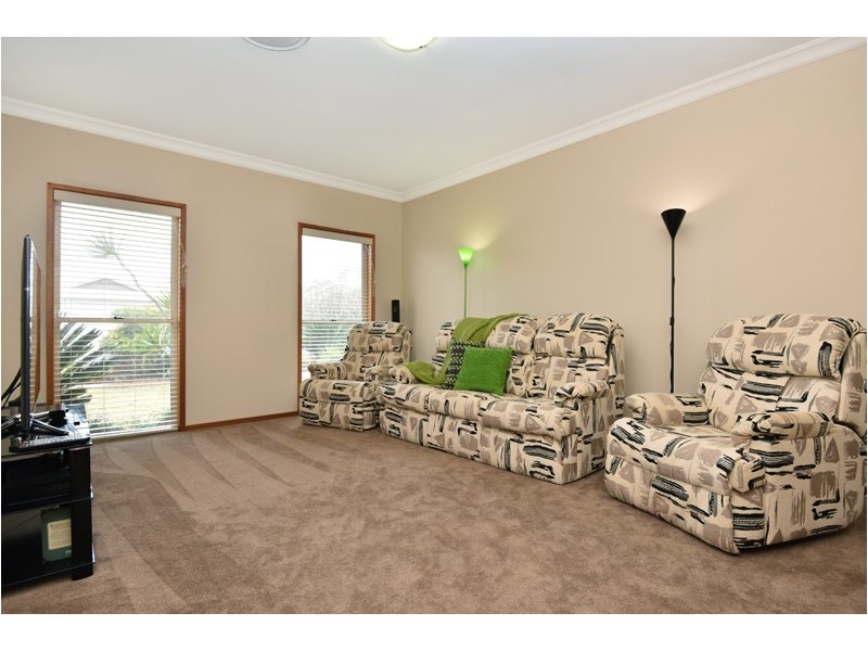 16 Kingfisher Street, Rangeville QLD 4350