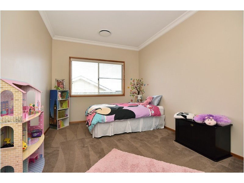 16 Kingfisher Street, Rangeville QLD 4350