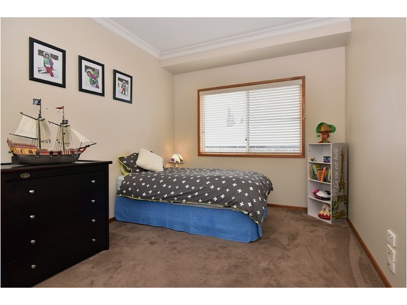 16 Kingfisher Street, Rangeville QLD 4350